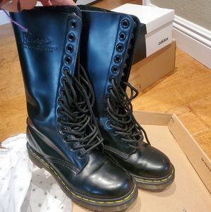 Dr martens 1914W black smooth size 5, 10 1/2 inche